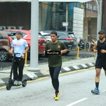 Runner Photo 8631017