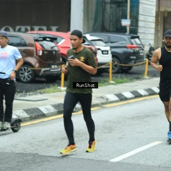 Runner Photo 8631020