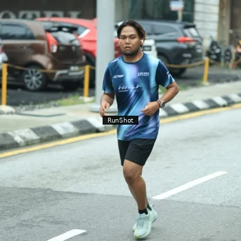 Runner Photo 8631039