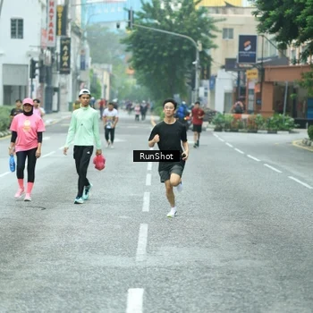 Runner Photo 8631045
