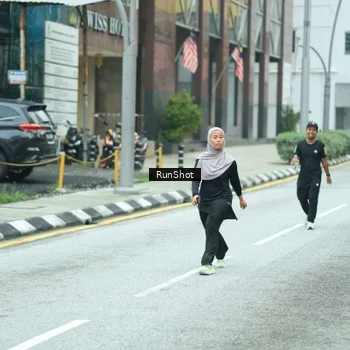 Runner Photo 8631047