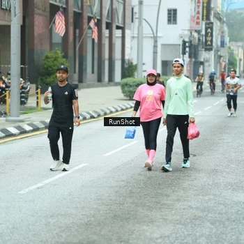 Runner Photo 8631059