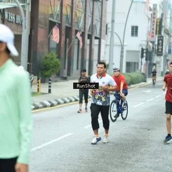 Runner Photo 8631071