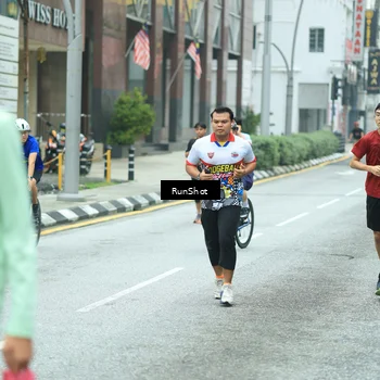 Runner Photo 8631079