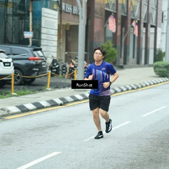 Runner Photo 8631115
