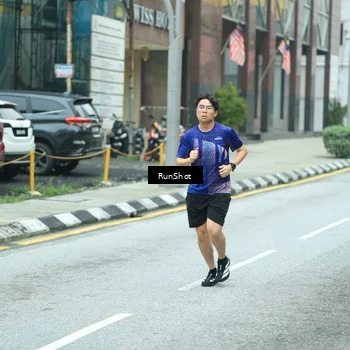 Runner Photo 8631117