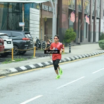 Runner Photo 8631159