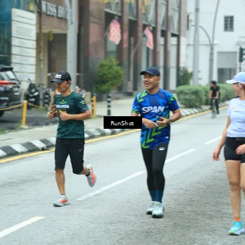 Runner Photo 8631172