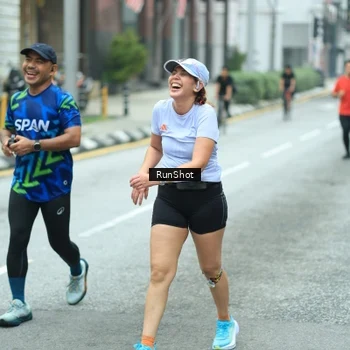 Runner Photo 8631187