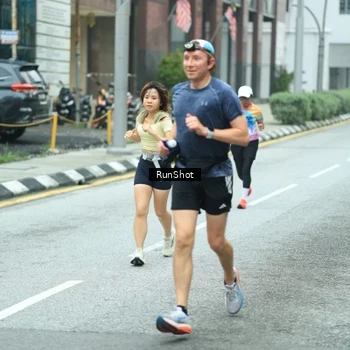 Runner Photo 8631215