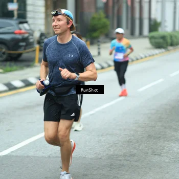 Runner Photo 8631219