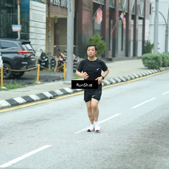 Runner Photo 8631242