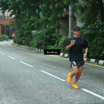 Runner Photo 8631272
