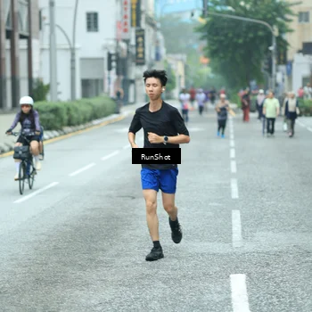 Runner Photo 8631317
