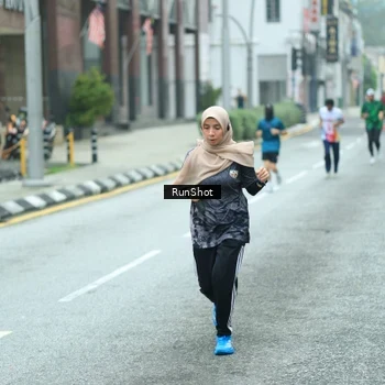 Runner Photo 8631335