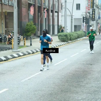 Runner Photo 8631350