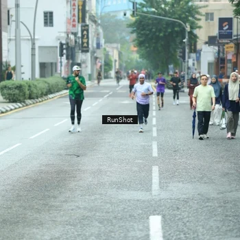 Runner Photo 8631354