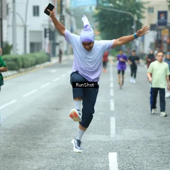 Runner Photo 8631365