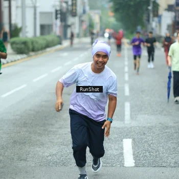 Runner Photo 8631373