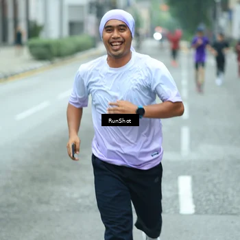 Runner Photo 8631390