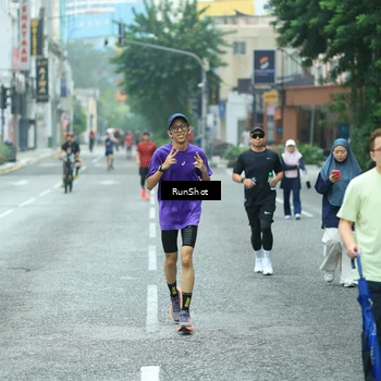 Runner Photo 8631416