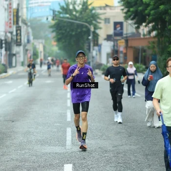Runner Photo 8631426