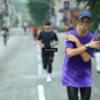 Runner Photo 8631430