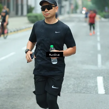 Runner Photo 8631442