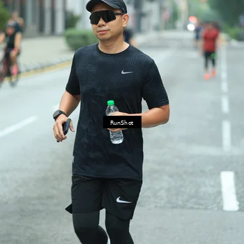 Runner Photo 8631443
