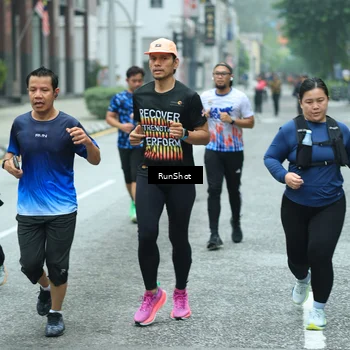 Runner Photo 8631499
