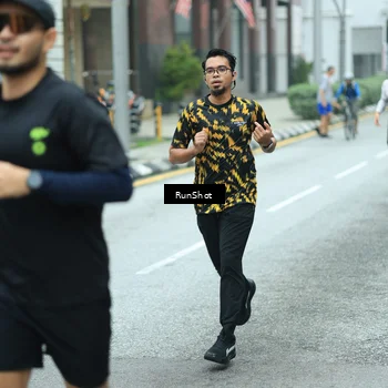 Runner Photo 8631511