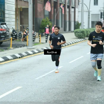 Runner Photo 8631521