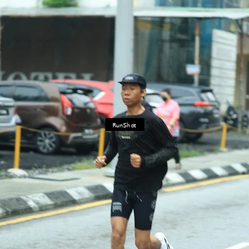 Runner Photo 8631525