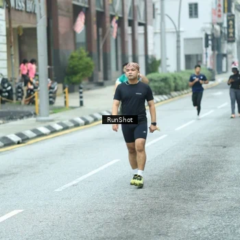 Runner Photo 8631559
