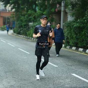 Runner Photo 8631605