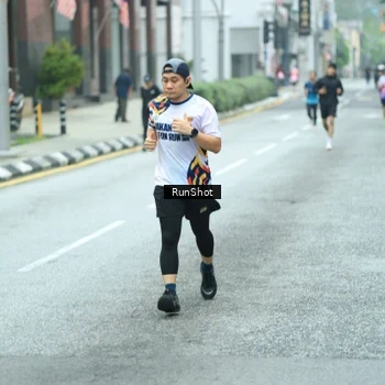 Runner Photo 8631606