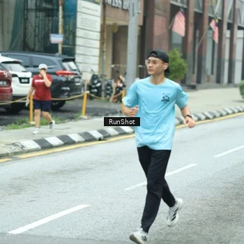 Runner Photo 8631713