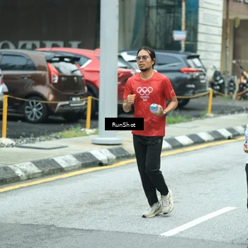 Runner Photo 8631724