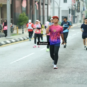 Runner Photo 8631737