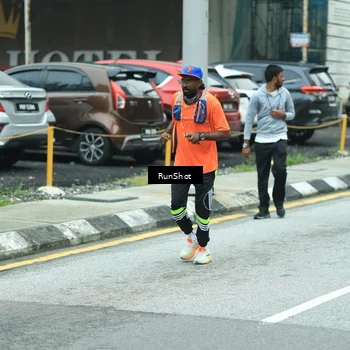 Runner Photo 8631784