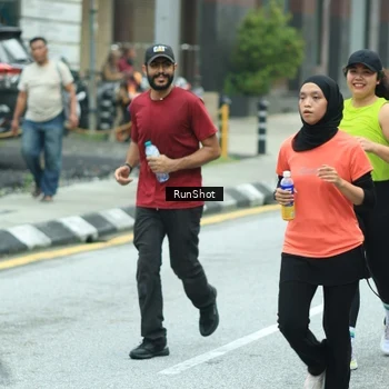 Runner Photo 8631857