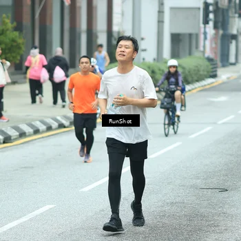 Runner Photo 8631881