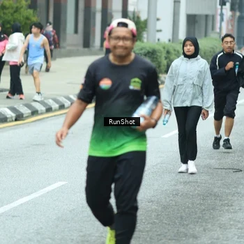 Runner Photo 8631895