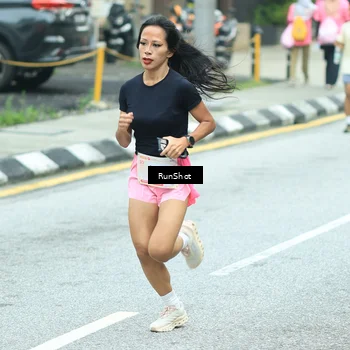 Runner Photo 8632001
