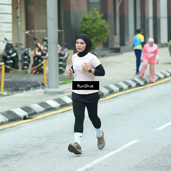 Runner Photo 8632035