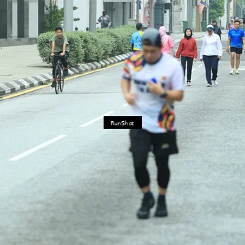 Runner Photo 8632038