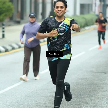 Runner Photo 8632108