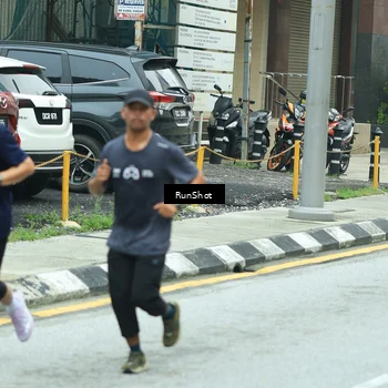 Runner Photo 8632175