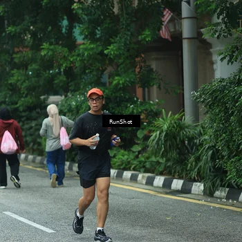 Runner Photo 8632250