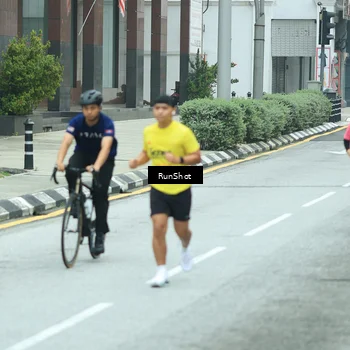 Runner Photo 8632273